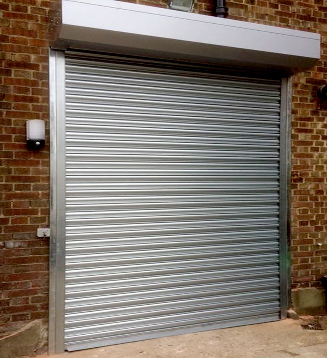 Metal commercial shutter design