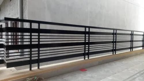 Balcony safety railing design Rail1